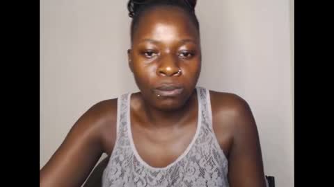 Snapshot of mellanin_pretty_ chatting on December 24, 2024, 7:49 am . online show from December 24, 2024, 7:49 am