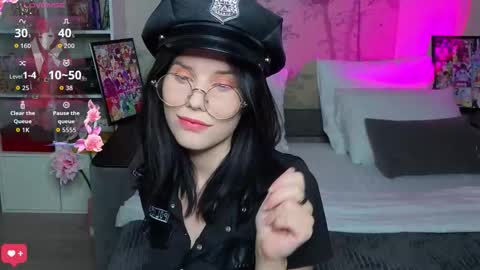 mellhyees online show from November 27, 2025, 3:08 am