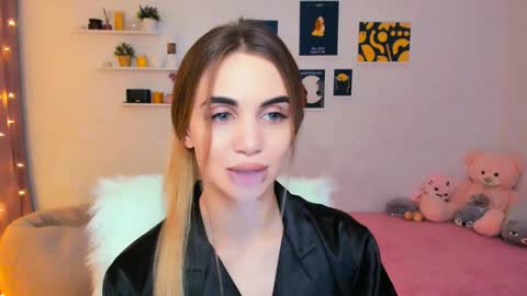 Tessa online show from January 9, 2025, 8:44 pm