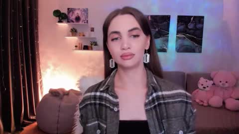 Tessa online show from October 20, 2025, 1:39 am