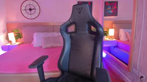 Melody online show from September 11, 2025, 3:50 am