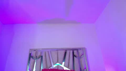 Snapshot of melody__77 chatting on April 24, 2026, 9:50 pm online show from April 24, 2026, 9:50 pm