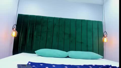 melody_kener online show from February 19, 2026, 3:02 am