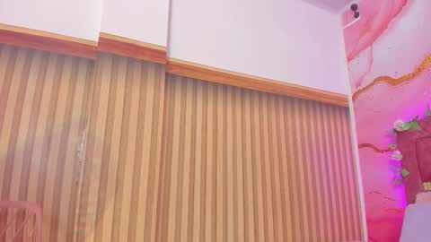 Mixie online show from November 8, 2025, 10:48 am