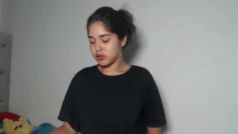 melody phillips online show from December 1, 2025, 11:15 am