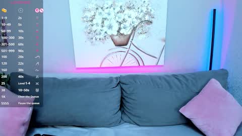 Melody online show from November 18, 2025, 8:57 pm