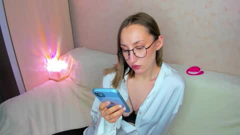 Kaylie online show from February 5, 2026, 9:19 pm