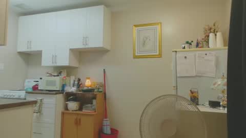 Melody online show from September 18, 2025, 3:03 pm