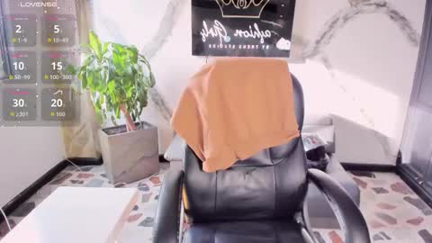 melodysnow online show from November 22, 2025, 9:14 pm