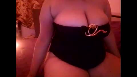 Merry online show from November 22, 2025, 6:07 pm