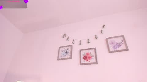 Snapshot of mely_rosee chatting on June 30, 2026, 12:39 pm online show from June 30, 2026, 12:39 pm