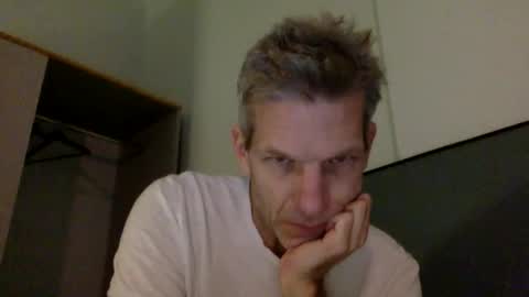 Snapshot of men2024again chatting on February 14, 2026, 11:12 pm Andres online show from February 14, 2026, 11:12 pm