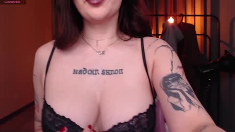 Amy Meow online show from December 19, 2024, 6:34 pm