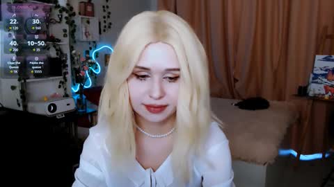 Snapshot of meow_on_da_cam chatting on February 8, 2026, 11:13 am meow_on_da_cam online show from February 8, 2026, 11:13 am