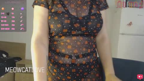 meowcatlove online show from December 9, 2024, 7:18 pm