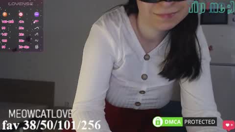 meowcatlove online show from March 11, 2025, 9:04 pm