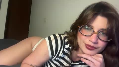 Snapshot of meowkillah chatting on December 22, 2025, 11:46 pm MEOW KILLAH online show from December 22, 2025, 11:46 pm