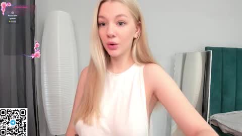 Monica online show from October 13, 2025, 8:36 am
