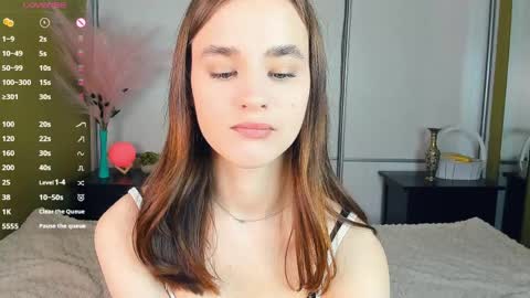 Julie online show from April 3, 2026, 11:41 am