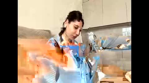 Snapshot of meralynn chatting on April 15, 2026, 10:22 am LEVA online show from April 15, 2026, 10:22 am