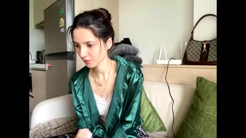 Snapshot of meralynn chatting on May 13, 2026, 7:50 am LEVA online show from May 13, 2026, 7:50 am