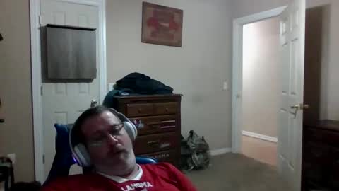 mercer1977 online show from November 2, 2025, 8:17 am