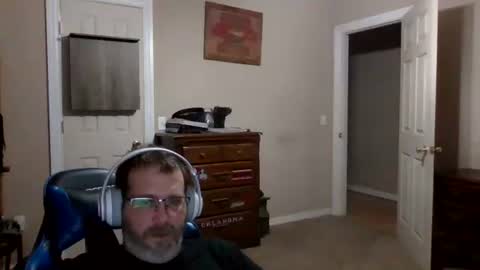 mercer1977 online show from November 21, 2025, 11:31 am