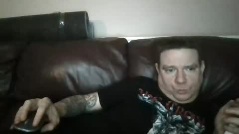 ezio online show from February 28, 2025, 9:33 pm