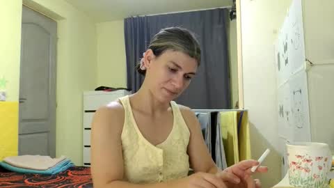 Miss Helena online show from December 18, 2025, 2:56 pm