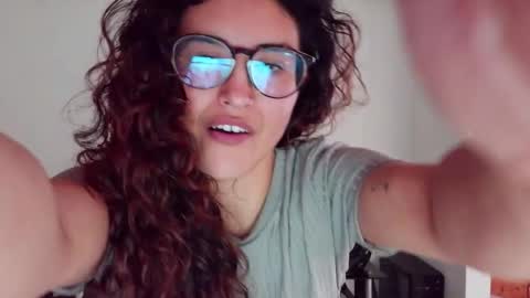 Merida  online show from February 2, 2026, 7:12 pm