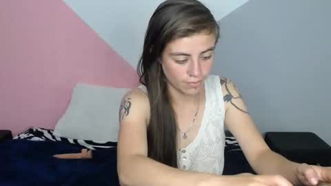 Snapshot of merily_duff chatting on February 25, 2026, 2:59 pm MERILY online show from February 25, 2026, 2:59 pm