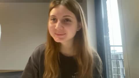 Snapshot of merlesien chatting on November 30, 2025, 7:23 am Joan online show from November 30, 2025, 7:23 am