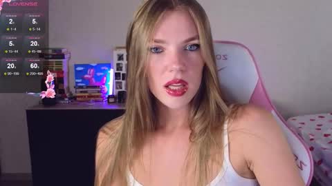 Susan online show from September 11, 2025, 3:45 pm