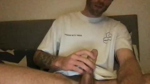 messageme11 online show from September 28, 2025, 7:41 pm