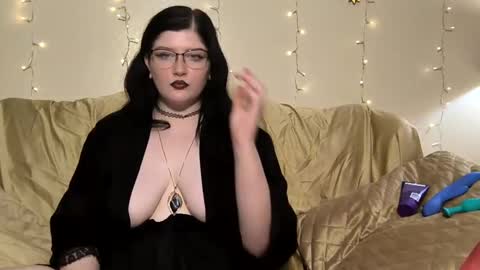 Snapshot of meta1goddess chatting on October 21, 2025, 1:45 pm Lia online show from October 21, 2025, 1:45 pm