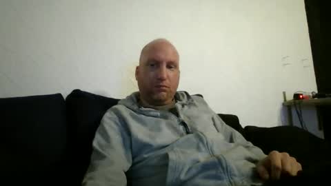 metaller123456 online show from March 24, 2026, 5:12 am