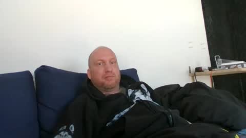 metaller123456 online show from March 27, 2026, 4:07 pm