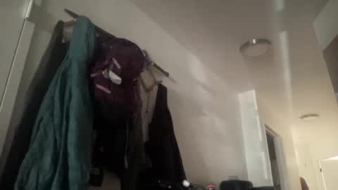 metallica92786 online show from November 18, 2025, 4:55 pm