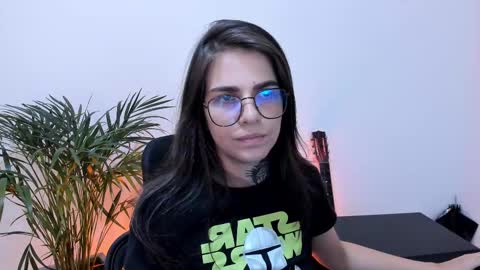 Meurif online show from March 4, 2025, 6:07 pm