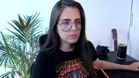 Meurif online show from November 25, 2025, 7:25 pm