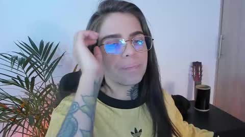 Snapshot of meurief chatting on February 3, 2026, 2:53 am Meurif online show from February 3, 2026, 2:53 am