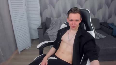 MEVERIK OUSHEN online show from April 14, 2026, 7:25 am