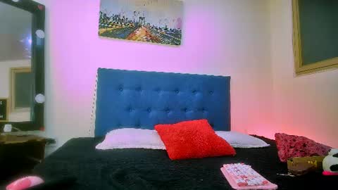 Snapshot of mew_alix chatting on June 19, 2026, 7:17 pm mew_alix online show from June 19, 2026, 7:17 pm