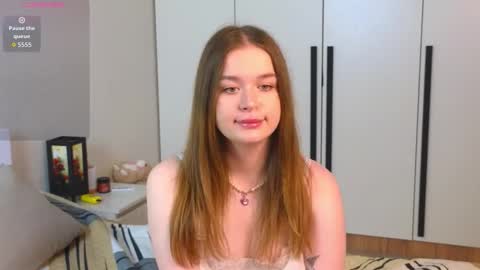 JaneMarlow online show from October 16, 2025, 3:46 pm