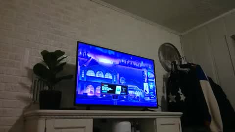 Snapshot of mewxia3 chatting on December 11, 2024, 5:32 am Mia online show from December 11, 2024, 5:32 am