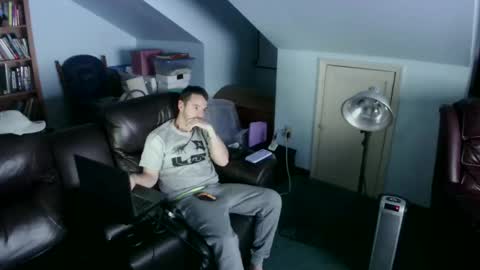 Snapshot of mfdoom6stax chatting on December 8, 2024, 7:47 am LockedOutNaked online show from December 8, 2024, 7:47 am