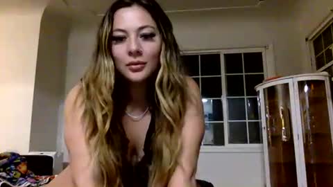 mferrera3125 online show from November 19, 2025, 1:38 am