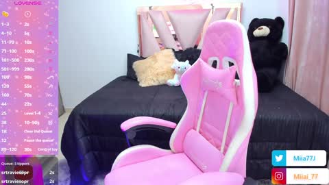 Snapshot of mia77_ chatting on December 3, 2024, 2:14 am Mia online show from December 3, 2024, 2:14 am