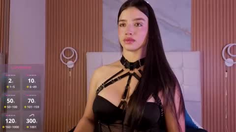 mia online show from November 7, 2025, 6:08 pm