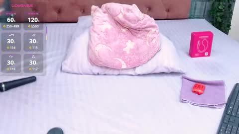 Snapshot of mia__coluccy chatting on September 30, 2025, 3:55 am Mia online show from September 30, 2025, 3:55 am